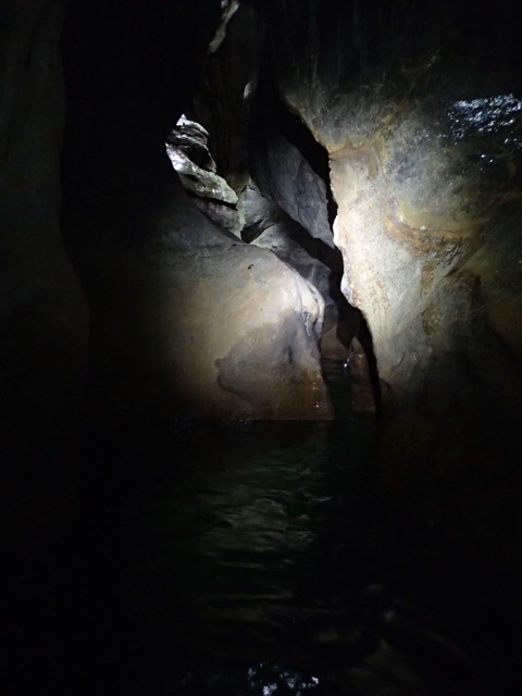 GorgeBlau5.JPG - 40.99 kb