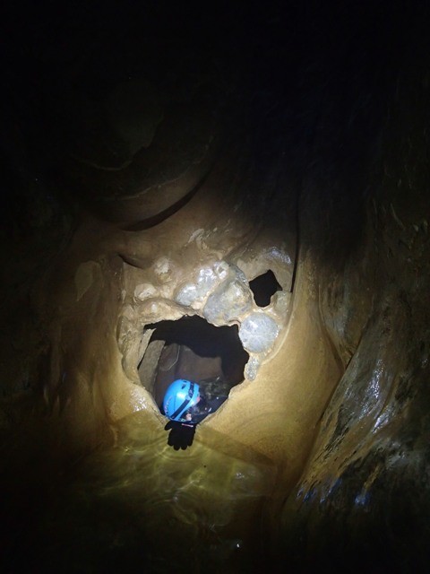 GorgeBlau7.JPG - 46.19 kb