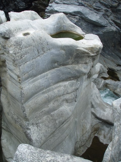 P8040035.JPG - 85.94 kb