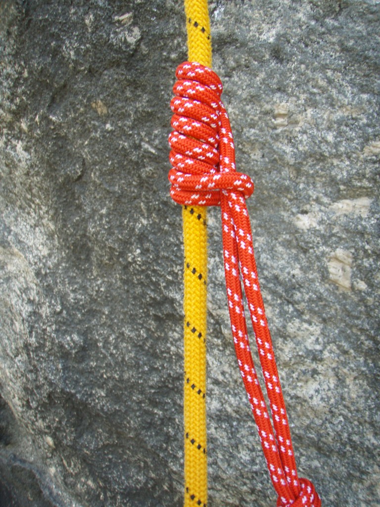 059 Kreuzklemmknoten mit Repschnur.JPG - 266.47 kb