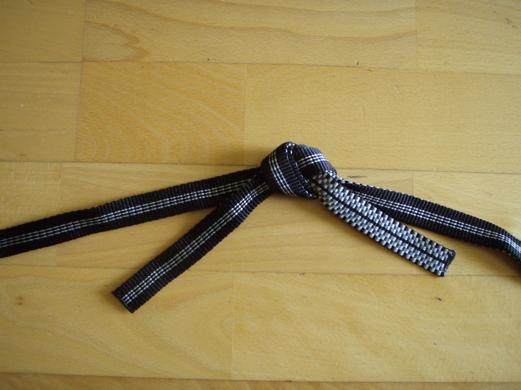 063 Bandschlingenknoten.JPG - 160.74 kb