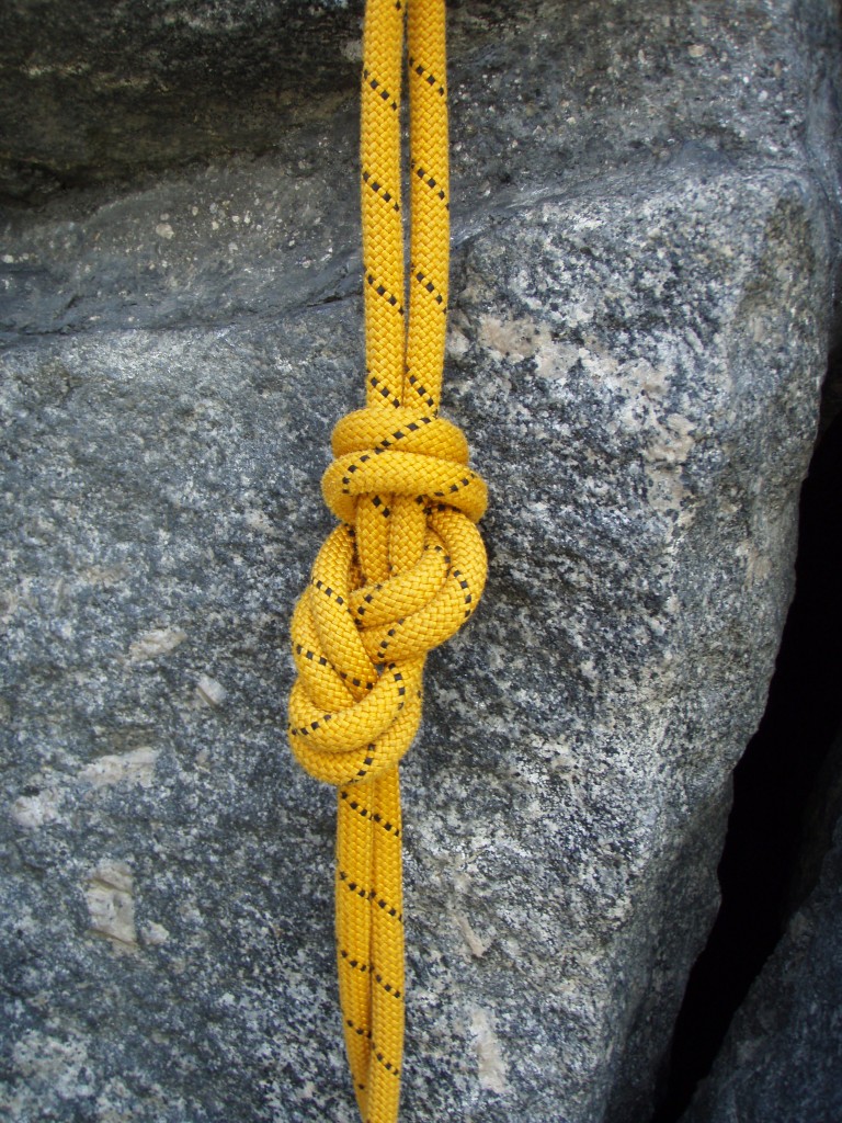 064 doppelter Neunerknoten.JPG - 302.08 kb